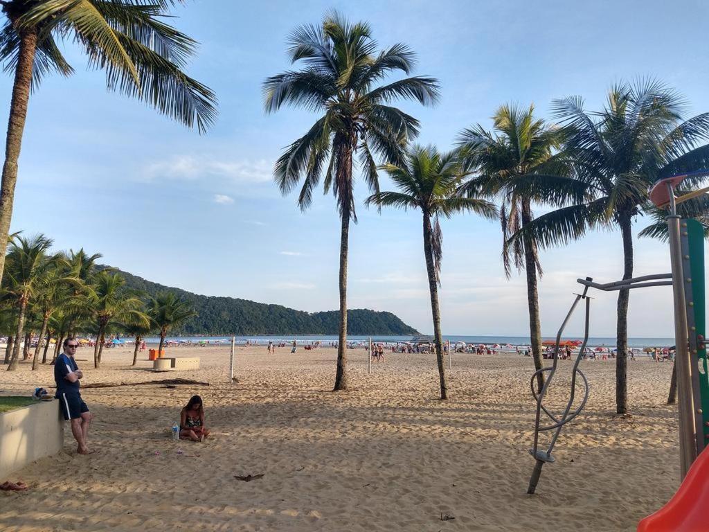 Apto Canto Do Forte - Praia Grande - Local Privilegiado - 100 Metros Da Praia - Internet Inclusa Esterno foto